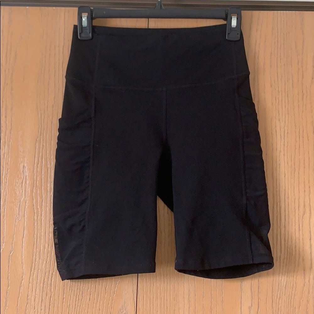 Fabletics Black Powerhold 9” Biker shorts